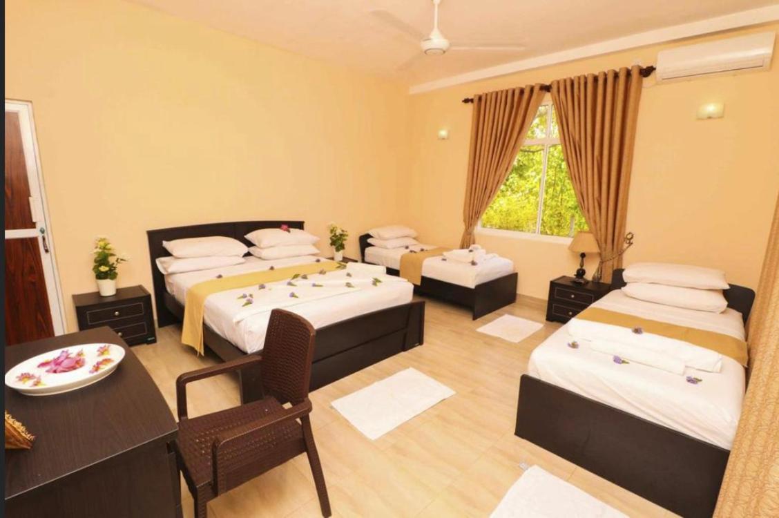 Peacock Resort Анурадхапура Екстериор снимка